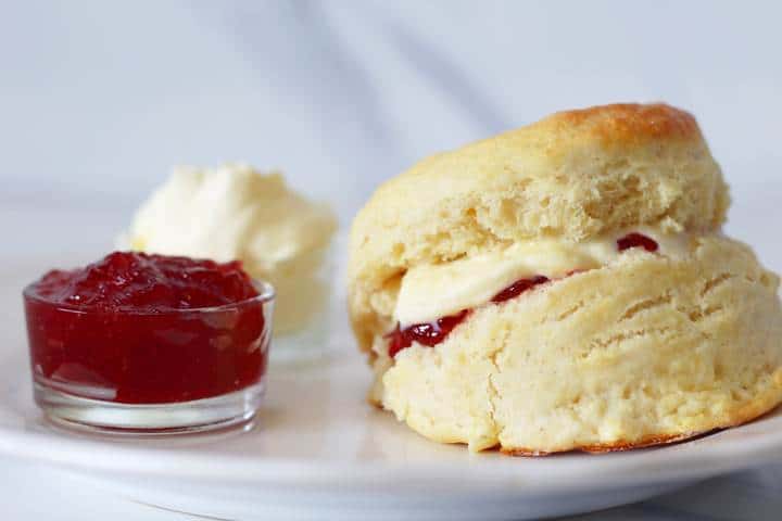 scone with clotted cream